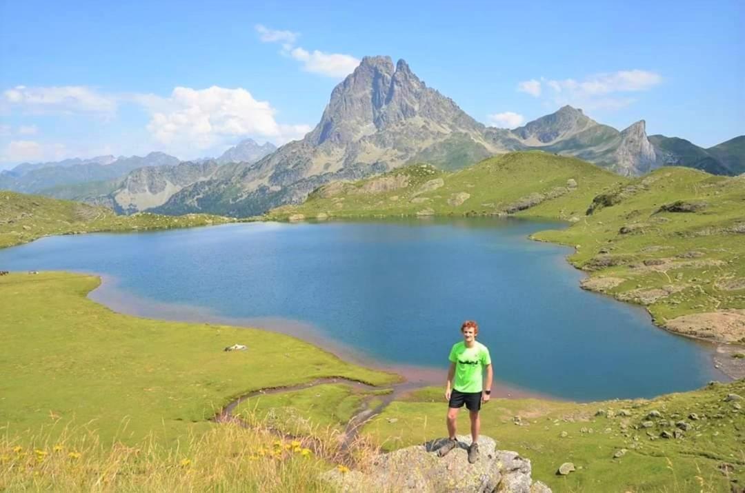 Green Bike Pyrenees Louvie Juzon Экстерьер фото