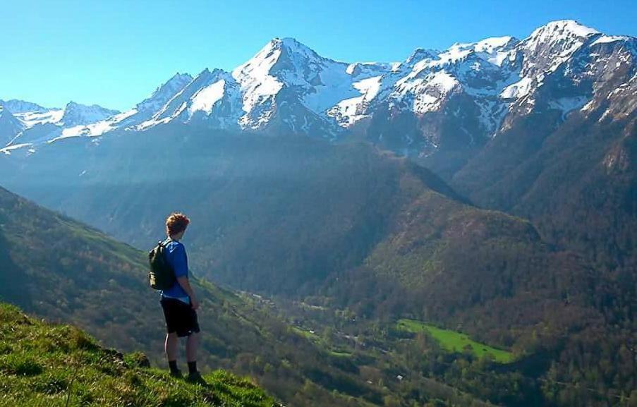 Green Bike Pyrenees Louvie Juzon Экстерьер фото